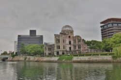 Hiroshima -75